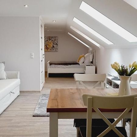 Julia Apartman Eger Extérieur photo
